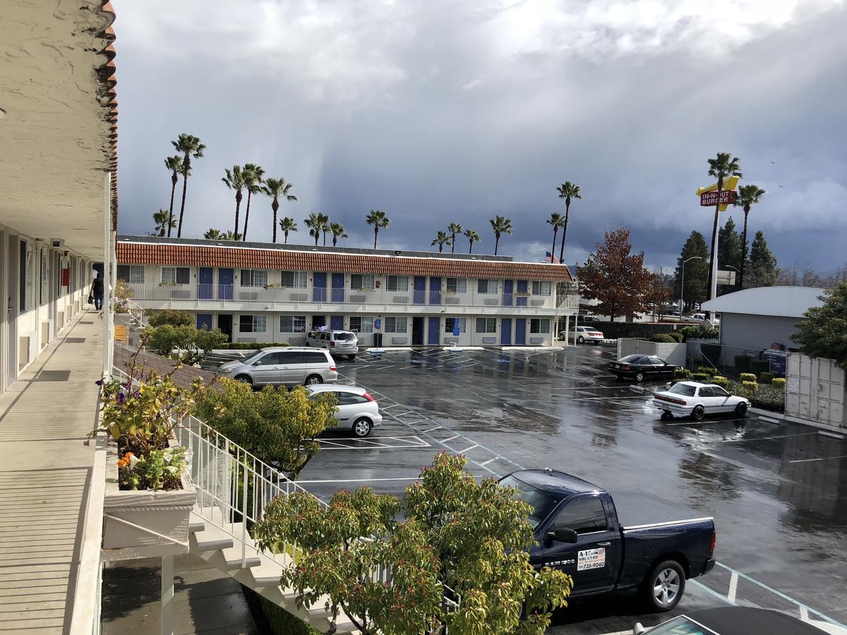 Gilroy Inn Exterior foto