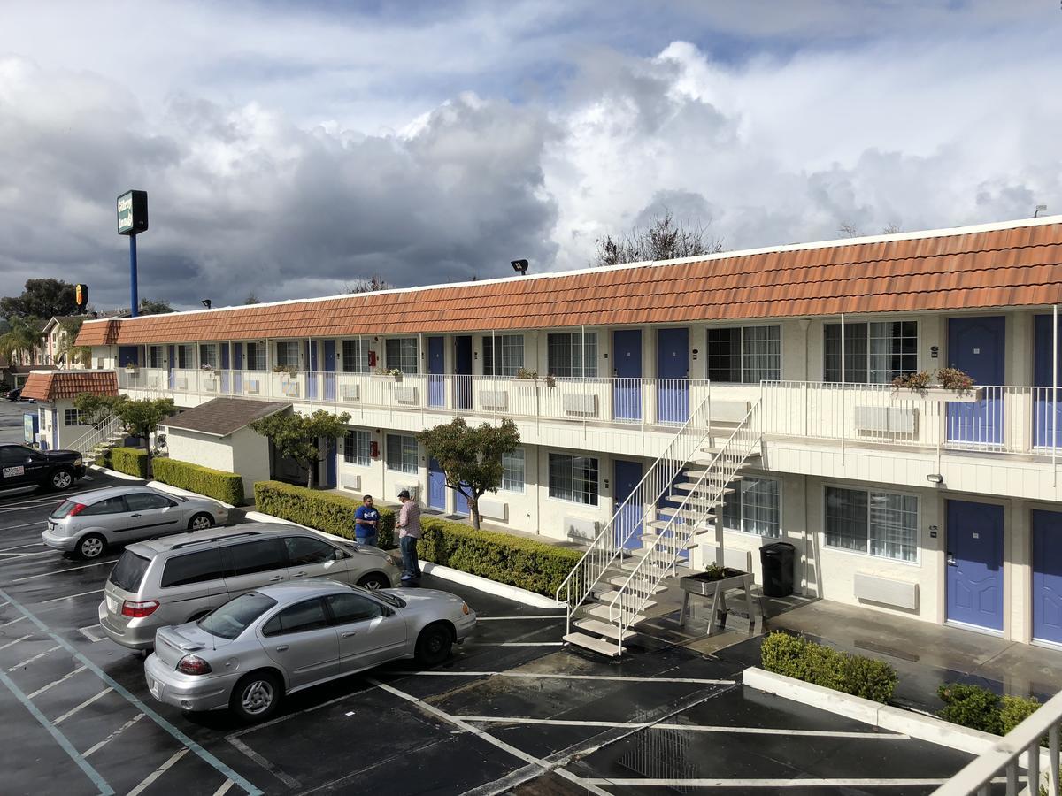 Gilroy Inn Exterior foto