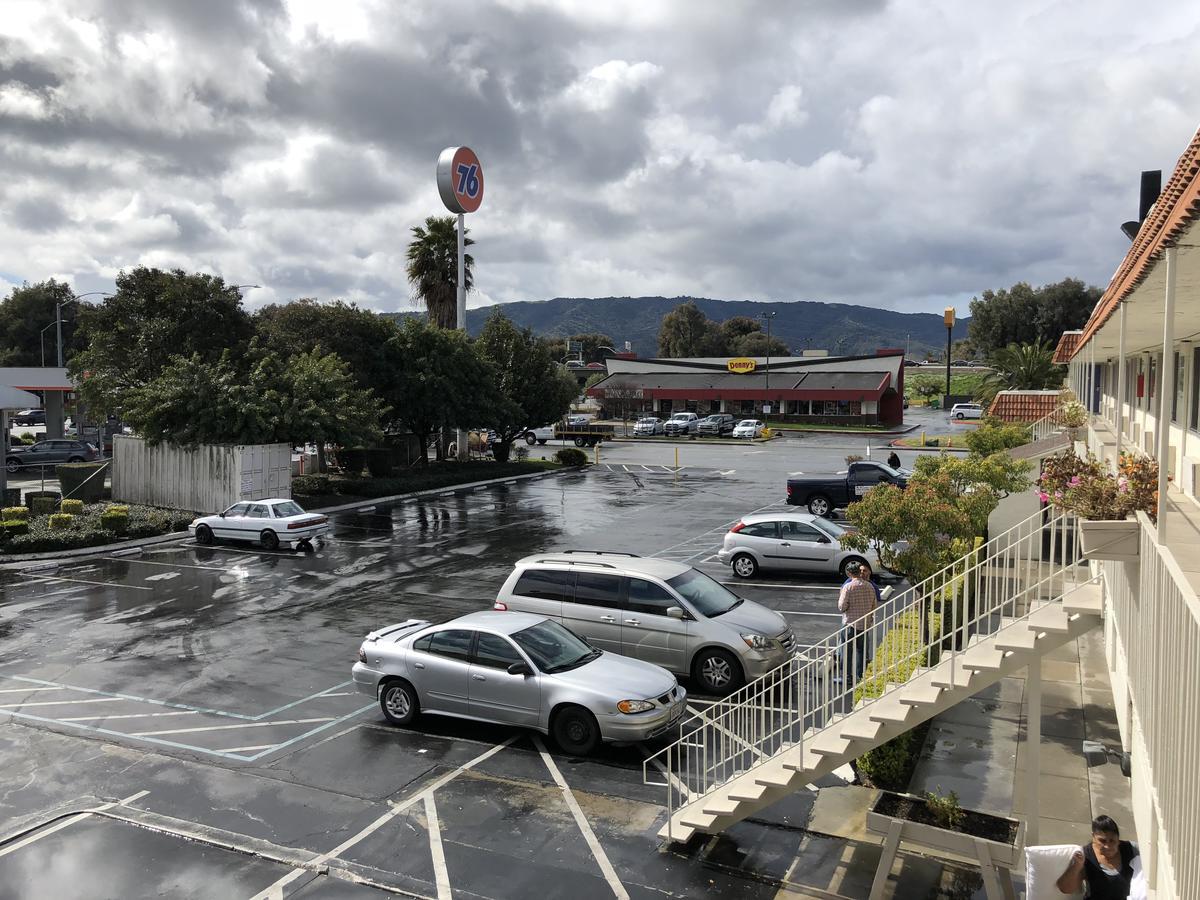 Gilroy Inn Exterior foto