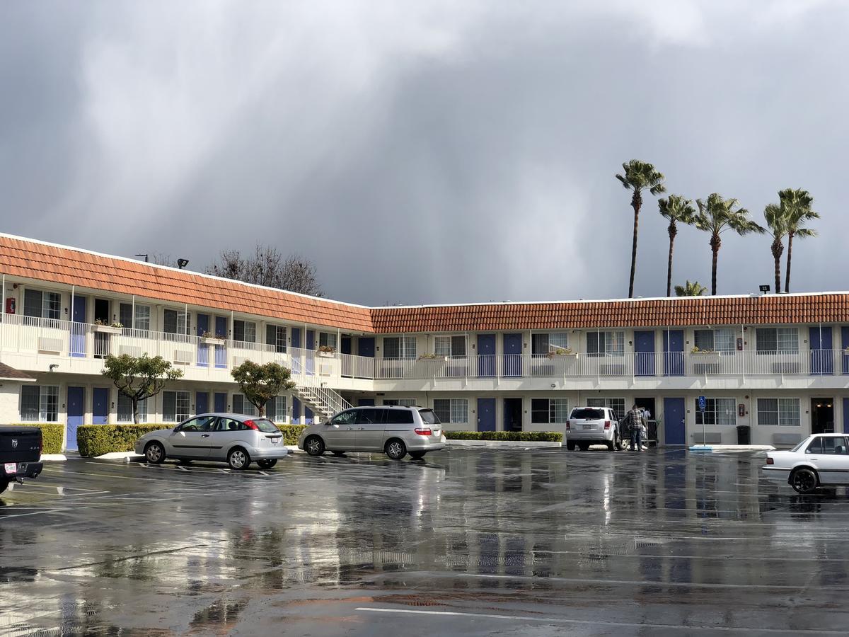 Gilroy Inn Exterior foto